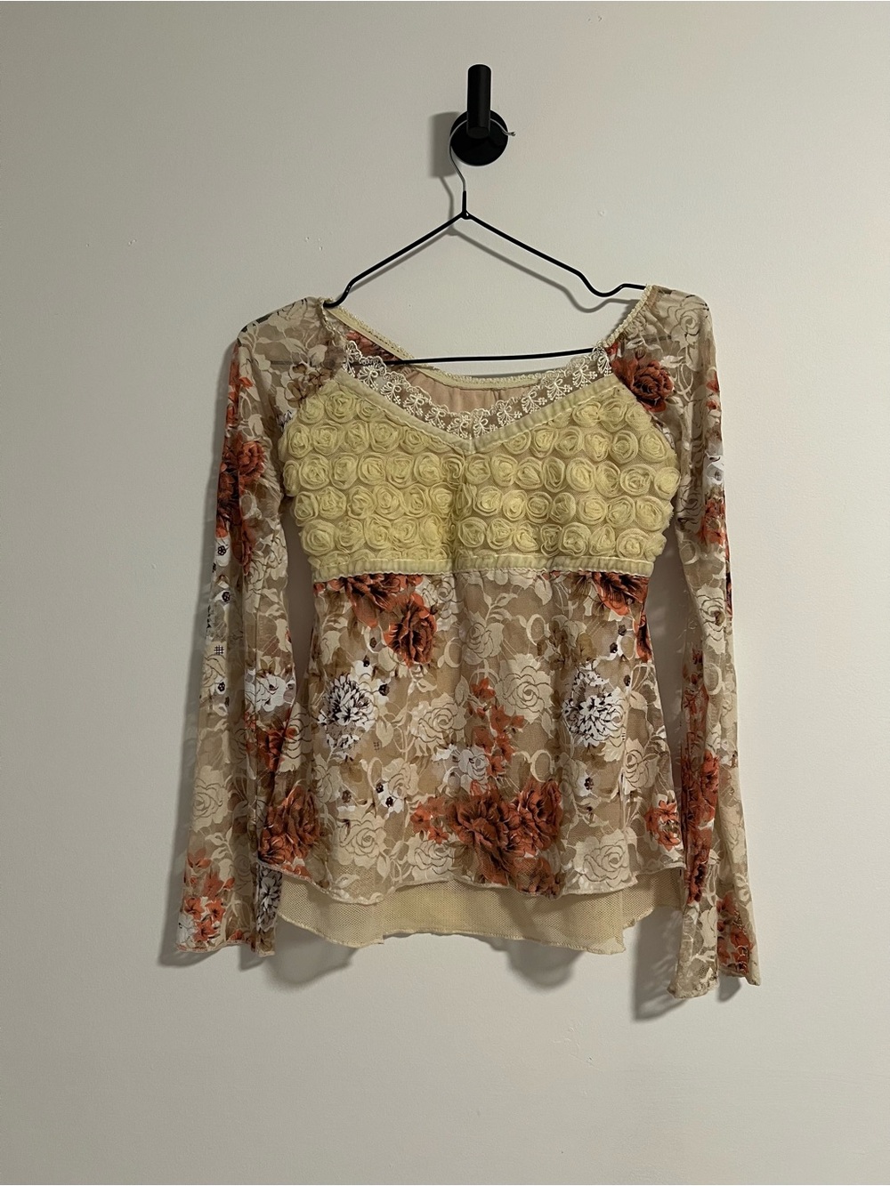 Floral Lace Long-sleeve with Rosette Bust